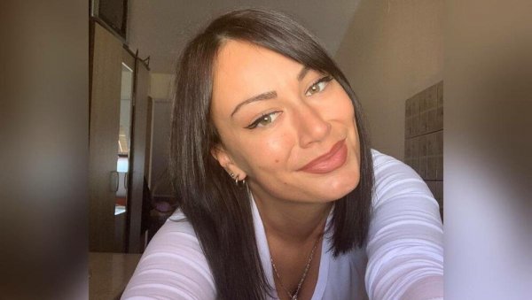 КСЕНИЈА СКОЧИЛА СА ВАРАДИНСКОГ МОСТА: Трагедији присуствовао њен момак, пријавио све полицији, па хоспитализован КСЕНИЈА СКОЧИЛА СА ВАРАДИНСКОГ МОСТА: Трагедији присуствовао њен момак, пријавио све полицији, па хоспитализован