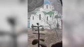 МОЛИТВА ИСПРЕД ПРАВОСЛАВНЕ ЦРКВЕ У УКРАЈИНИ: Чеченски војници моле се у Херсону (ВИДЕО) МОЛИТВА ИСПРЕД ПРАВОСЛАВНЕ ЦРКВЕ У УКРАЈИНИ: Чеченски војници моле се у Херсону (ВИДЕО)