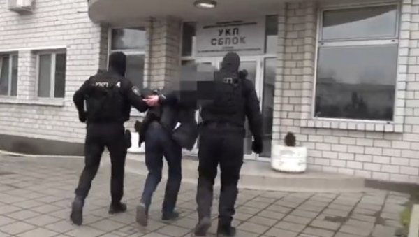 ВЕЛИКА АКЦИЈА “АРМАГЕДОН”: Ухапшено 14 осумњичених за дечију порнографију у Србији (ВИДЕО) ВЕЛИКА АКЦИЈА “АРМАГЕДОН”: Ухапшено 14 осумњичених за дечију порнографију у Србији (ВИДЕО)