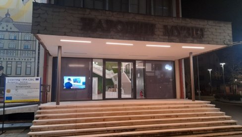 PRAVIĆE NAKIT FILIGRANSKOM TEHNIKOM: Septembar i oktobar u znaku kreativnog igrališta leskovačkog Narodnog muzeja PRAVIĆE NAKIT FILIGRANSKOM TEHNIKOM: Septembar i oktobar u znaku kreativnog igrališta leskovačkog Narodnog muzeja