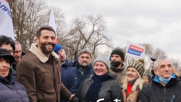 ШАПИЋ ПОРУЧИО: Волео бих да у наредне четири године у Београду урадимо између 80 и 100 паркова (ВИДЕО) ШАПИЋ ПОРУЧИО: Волео бих да у наредне четири године у Београду урадимо између 80 и 100 паркова (ВИДЕО)