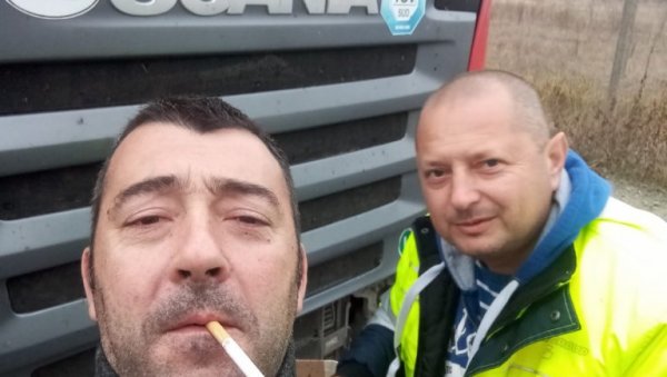 БОМБЕ СВЕ ЈАЧЕ И СВЕ БЛИЖЕ! Драматично сведочење нашег камионџије Александра Дражића из околине Кијева БОМБЕ СВЕ ЈАЧЕ И СВЕ БЛИЖЕ! Драматично сведочење нашег камионџије Александра Дражића из околине Кијева