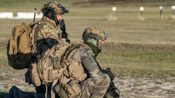 НЕЋЕ ТО РУСИ ДУГО ТОЛЕРИСАТИ: Француска послала Легију странаца у Украјину НЕЋЕ ТО РУСИ ДУГО ТОЛЕРИСАТИ: Француска послала Легију странаца у Украјину