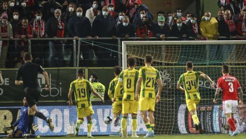 JURIMO TREĆI U NIZU! FAVORITI SU SE I JUČE OKLIZULI: Ovo su predlozi Tipa za utakmice na kojima su moguća iznenađenja