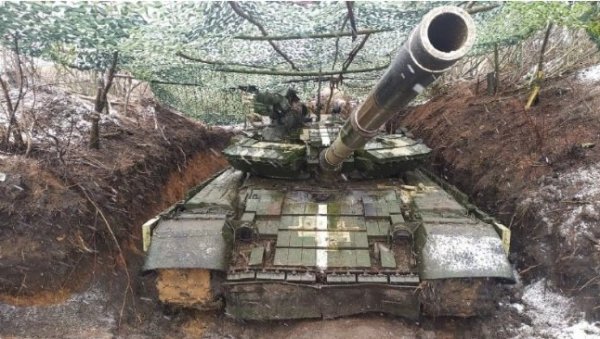 УКРАЈИНСКИ ВОЈНИК УКРАО ТЕНК: Предао се руској војсци УКРАЈИНСКИ ВОЈНИК УКРАО ТЕНК: Предао се руској војсци
