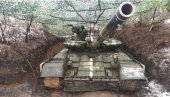 УКРАЈИНСКИ ВОЈНИК УКРАО ТЕНК: Предао се руској војсци