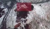 ОБЈАВЉЕН СНИМАК ПОЛОЖАЈА: ДНР запленила седам украјинских тенкова (ВИДЕО) ОБЈАВЉЕН СНИМАК ПОЛОЖАЈА: ДНР запленила седам украјинских тенкова (ВИДЕО)