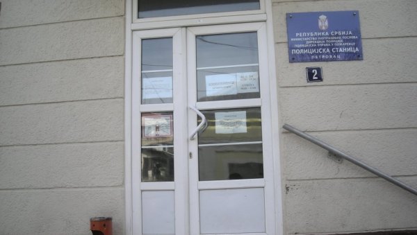 ПОЛИЦИЈА РАСВЕТЛИЛА СЛУЧАЈ: Провалио у кућу и украо ловачку пушку ПОЛИЦИЈА РАСВЕТЛИЛА СЛУЧАЈ: Провалио у кућу и украо ловачку пушку