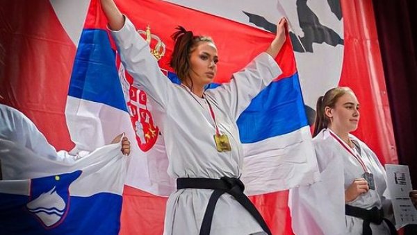ПОНОС СРБИЈЕ: Емилији три злата на Светском првенству - Да осветлам образ Звезде и државе (ВИДЕО) ПОНОС СРБИЈЕ: Емилији три злата на Светском првенству - Да осветлам образ Звезде и државе (ВИДЕО)