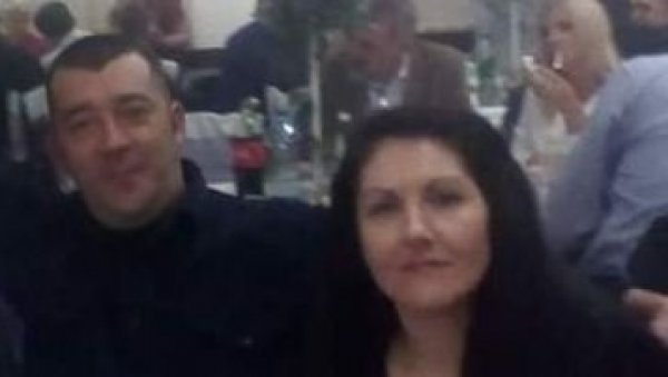 ЧЕКАМ ЈУТРО ДА МИ КАЖЕ - ЖИВ САМ! Супруга возача камиона из Кончарева, који је десет дана блокиран недалеко од Кијева, говори за Новости ЧЕКАМ ЈУТРО ДА МИ КАЖЕ - ЖИВ САМ! Супруга возача камиона из Кончарева, који је десет дана блокиран недалеко од Кијева, говори за Новости