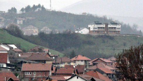 ОСКРНАВЉЕНА ЦРКВА СВЕТЕ ПЕТКЕ: Нови вандализам на КиМ ОСКРНАВЉЕНА ЦРКВА СВЕТЕ ПЕТКЕ: Нови вандализам на КиМ