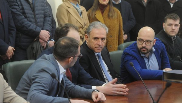 УЈЕДИЊЕНИ ЗА ПОБЕДУ СРБИЈЕ: Бољи статус ратних ветерана УЈЕДИЊЕНИ ЗА ПОБЕДУ СРБИЈЕ: Бољи статус ратних ветерана