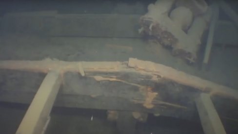 LOVCI NA OLUPINE OTKRILI POTONULU LAĐU: Na dnu jezera Mađore pronađen brod nestao pre gotovo 100 godina LOVCI NA OLUPINE OTKRILI POTONULU LAĐU: Na dnu jezera Mađore pronađen brod nestao pre gotovo 100 godina