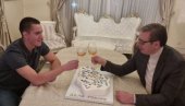 ДАНИЛО И ЈА, ЗАЈЕДНО МОЖЕМО СВЕ! Председник Вучић објавио емотивну фотографију (ФОТО) ДАНИЛО И ЈА, ЗАЈЕДНО МОЖЕМО СВЕ! Председник Вучић објавио емотивну фотографију (ФОТО)
