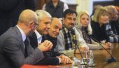 TRČE ZA PARLAMENT: Koalicija Boris Tadić - Ajmo ljudi predala listu kandidata TRČE ZA PARLAMENT: Koalicija Boris Tadić - Ajmo ljudi predala listu kandidata