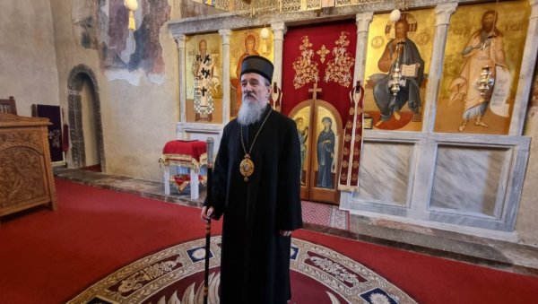 ГЛАСОМ ПОДРЖИТЕ ПРОМЕНЕ: Епископ Атанасије упутио молбу одборницима Скупштине општине Пљевља ГЛАСОМ ПОДРЖИТЕ ПРОМЕНЕ: Епископ Атанасије упутио молбу одборницима Скупштине општине Пљевља