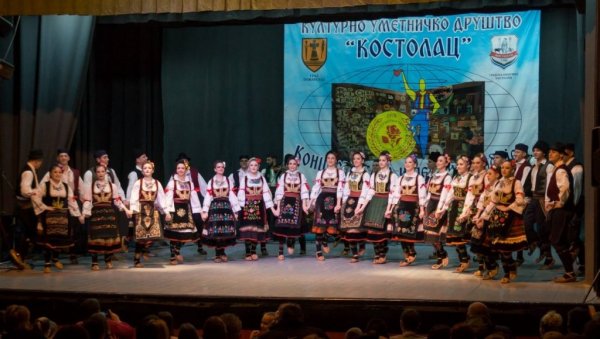 ЗА ДАН ЖЕНА: Програм у Костолцу за даме и маме ЗА ДАН ЖЕНА: Програм у Костолцу за даме и маме