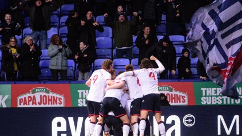 РАЗЛИКА У КВАЛИТЕТУ НЕ ОСТАВЉА СУМЊУ У КОНАЧАН ИСХОД: Болтон је непобедив на свом терену, а мало ко се одавде враћа са бодом