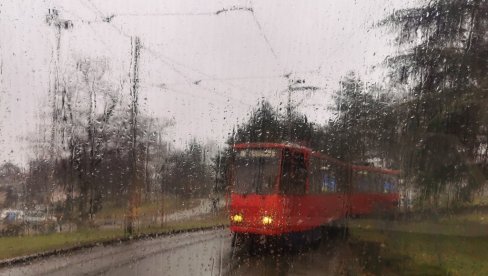 PRAVO JESENJE VREME: U Srbiji danas naoblačenje i kiša, evo kada nam stiže veliko zahlađenje PRAVO JESENJE VREME: U Srbiji danas naoblačenje i kiša, evo kada nam stiže veliko zahlađenje