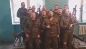 ПОРУКА СА ПРВЕ ЛИНИЈЕ: Војници оружаних снага ДНР честитали женама 8. март (ВИДЕО) ПОРУКА СА ПРВЕ ЛИНИЈЕ: Војници оружаних снага ДНР честитали женама 8. март (ВИДЕО)