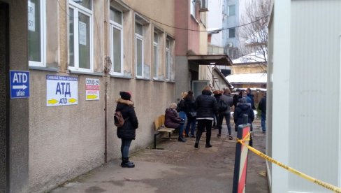 POSLE KRAKENA, U SRBIJI POTVRĐENO I PRISUSTVO NOVE VARIJANTE OMIKRONA: Oprez stigao Eris! POSLE KRAKENA, U SRBIJI POTVRĐENO I PRISUSTVO NOVE VARIJANTE OMIKRONA: Oprez stigao Eris!