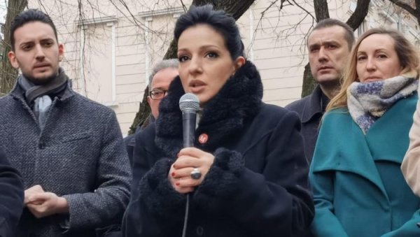 УЈЕДИЊЕНИ ЗА ПОБЕДУ СРБИЈЕ: Против владања страхом УЈЕДИЊЕНИ ЗА ПОБЕДУ СРБИЈЕ: Против владања страхом