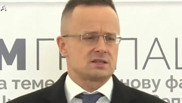 СИЈАРТО О СНАБДЕВАЊУ ЕНЕРГЕНТИМА: Нећемо прихватити одлуке које желе да пребаце терет на грађане Мађарске и Србије СИЈАРТО О СНАБДЕВАЊУ ЕНЕРГЕНТИМА: Нећемо прихватити одлуке које желе да пребаце терет на грађане Мађарске и Србије
