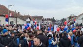 ВУЧИЋ ПОРУЧИО ИЗ БАНОВАЦА: Никада не бих дозволио да нам деца у Србији буду гладна! (ФОТО/ВИДЕО) ВУЧИЋ ПОРУЧИО ИЗ БАНОВАЦА: Никада не бих дозволио да нам деца у Србији буду гладна! (ФОТО/ВИДЕО)