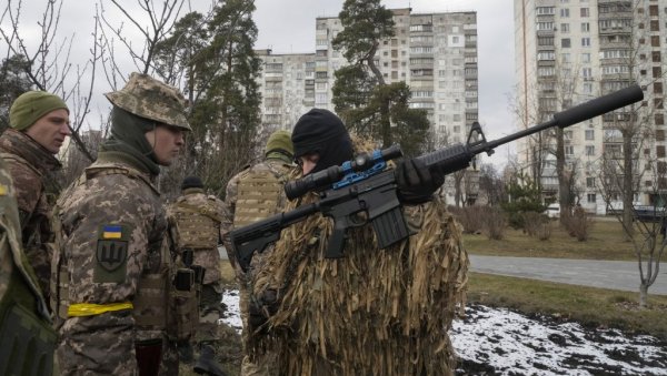 ЗАШТО СЕ ПРИСТАЛИЦЕ РУСИЈЕ НЕ ЧУЈУ У УКРАЈИНИ: Убијани, киднаповани, терорисани годинама, још увек у страху чекају исход рата ЗАШТО СЕ ПРИСТАЛИЦЕ РУСИЈЕ НЕ ЧУЈУ У УКРАЈИНИ: Убијани, киднаповани, терорисани годинама, још увек у страху чекају исход рата