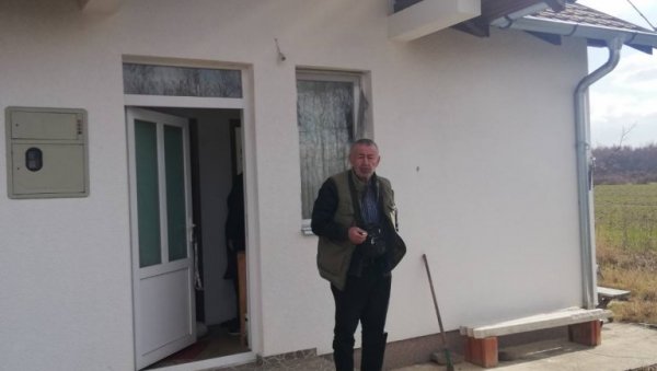 НОВИ НАПАД НА СРБЕ НА КИМ: Опљачкана кућа повратничке породице Пумпаловић (ФОТО) НОВИ НАПАД НА СРБЕ НА КИМ: Опљачкана кућа повратничке породице Пумпаловић (ФОТО)