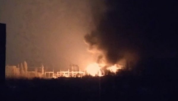 ХИТНА ЕВАКУАЦИЈА АМЕРИКАНАЦА: Амбасада САД позвала своје грађане да одмах напусте Украјину ХИТНА ЕВАКУАЦИЈА АМЕРИКАНАЦА: Амбасада САД позвала своје грађане да одмах напусте Украјину