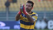MLEKADŽIJE ČERUPAJU DETLIĆE: Parma - Askoli