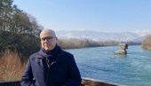 ЛЕПОТА КУЋЕ НА ДРИНИ ОДУЗИМА ДАХ: Вучевић у посети Златиборском округу (ВИДЕО) ЛЕПОТА КУЋЕ НА ДРИНИ ОДУЗИМА ДАХ: Вучевић у посети Златиборском округу (ВИДЕО)