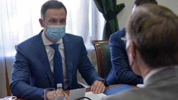ОСТВАРЕНИ ЗНАЧАЈНИ КОРАЦИ: Министар финансија Синиша Мали се састао са Мисијом ММФ ОСТВАРЕНИ ЗНАЧАЈНИ КОРАЦИ: Министар финансија Синиша Мали се састао са Мисијом ММФ