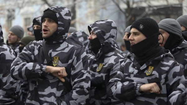 ЗАШТО ЈЕ РУСИЈА У ПРАВУ? Угледни професори и правници одговарају на питање да ли је РФ операцијом у Украјини прекршила међународно право ЗАШТО ЈЕ РУСИЈА У ПРАВУ? Угледни професори и правници одговарају на питање да ли је РФ операцијом у Украјини прекршила међународно право