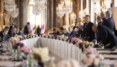 МИЛИЈАРДА ЕВРА, АЛИ ЗА ОРУЖЈЕ: У Паризу ЕУ повећала издвајања за Украјину МИЛИЈАРДА ЕВРА, АЛИ ЗА ОРУЖЈЕ: У Паризу ЕУ повећала издвајања за Украјину