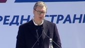 ВУЧИЋ ПОРУЧИО У БАЧКОЈ ПАЛАНЦИ: Ја вам обећавам мир, стабилност и борбу за нашу Србију! (ФОТО/ВИДЕО) ВУЧИЋ ПОРУЧИО У БАЧКОЈ ПАЛАНЦИ: Ја вам обећавам мир, стабилност и борбу за нашу Србију! (ФОТО/ВИДЕО)