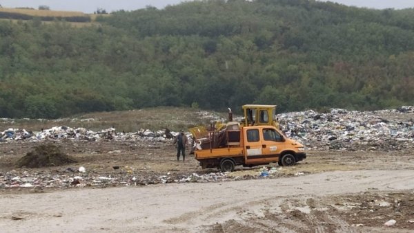 ГРАДСКА ДЕПОНИЈА БИЋЕ РЕГИОНАЛНА: Локална самоуправа у Крушевцу најавила припремне радове за велики посао ГРАДСКА ДЕПОНИЈА БИЋЕ РЕГИОНАЛНА: Локална самоуправа у Крушевцу најавила припремне радове за велики посао