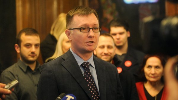 ГОРАН РАДОСАВЉЕВИЋ- “АЈМО ЉУДИ: За бесплатно образовање ГОРАН РАДОСАВЉЕВИЋ- “АЈМО ЉУДИ: За бесплатно образовање