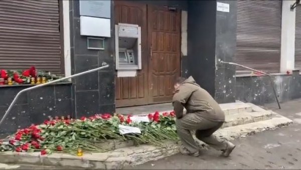 ДАНАС ДАН ЖАЛОСТИ У ДНР: Пушилин - Откривена су презимена одговорних за јучерашњи масакр (ВИДЕО) ДАНАС ДАН ЖАЛОСТИ У ДНР: Пушилин - Откривена су презимена одговорних за јучерашњи масакр (ВИДЕО)