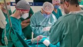 ДЕДИЊЕ ОБАРА СВЕТСКИ РЕКОРД: Данас чак 21 операција на отвореном срцу (ФОТО/ВИДЕО) ДЕДИЊЕ ОБАРА СВЕТСКИ РЕКОРД: Данас чак 21 операција на отвореном срцу (ФОТО/ВИДЕО)