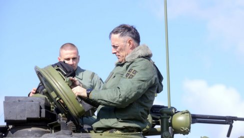 ОШТАР ПРОТЕСТ ВОЈСКЕ СРБИЈЕ: Хитан разговор генерала Мојсиловића са командантом Кфора због наоружавања тзв. КБС