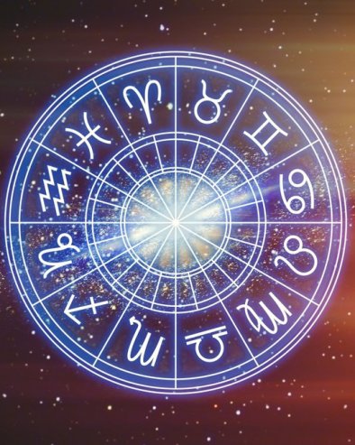 ДНЕВНИ ХОРОСКОП ЗА ПЕТАК, 7. НОВЕМБАР: Близанце очекују трзавице у породици, Вагу сукоб с ауторитетима, Стрелца промена планова