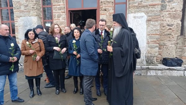 ПОМЕН У МАНАСТИРУ ГРАЧАНИЦА: Сећање на Србе страдале у мартовском погрому (ВИДЕО) ПОМЕН У МАНАСТИРУ ГРАЧАНИЦА: Сећање на Србе страдале у мартовском погрому (ВИДЕО)