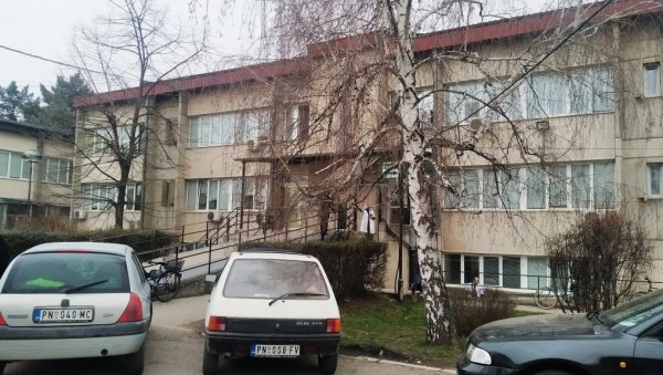 ПРЕВЕНТИВНИ ПРЕГЛЕДИ У ПАРАЋИНУ: Граница кардиоваскуларних обољења све нижа ПРЕВЕНТИВНИ ПРЕГЛЕДИ У ПАРАЋИНУ: Граница кардиоваскуларних обољења све нижа