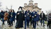 ПЕТКОВИЋ ИЗ ГРАЧАНИЦЕ: Идеологију зла не смемо никада више да дозволимо, Србија ће чувати мир
