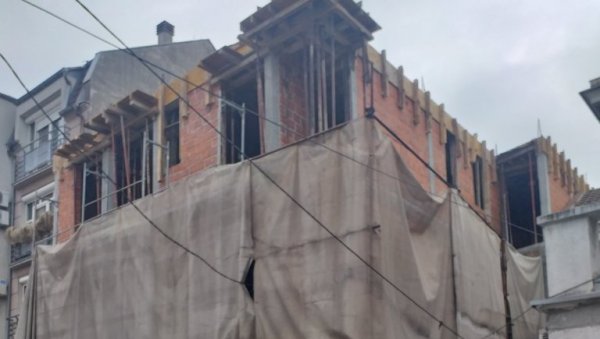 ИНСПЕКЦИЈА ЗАТВОРИЛА ДИВЉЕ ГРАДИЛИШТЕ: Забрана радова у Шуматовачкој ИНСПЕКЦИЈА ЗАТВОРИЛА ДИВЉЕ ГРАДИЛИШТЕ: Забрана радова у Шуматовачкој