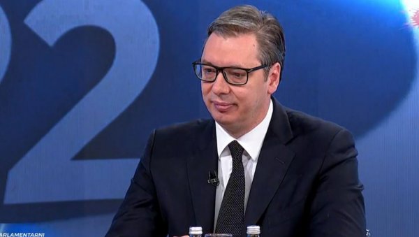 БРОЈНЕ ЛИЧНОСТИ ИЗ СВЕТА ЕСТРАДЕ УЗ ВУЧИЋА: Пожелели председнику да још 5 година остане на челу Србије БРОЈНЕ ЛИЧНОСТИ ИЗ СВЕТА ЕСТРАДЕ УЗ ВУЧИЋА: Пожелели председнику да још 5 година остане на челу Србије