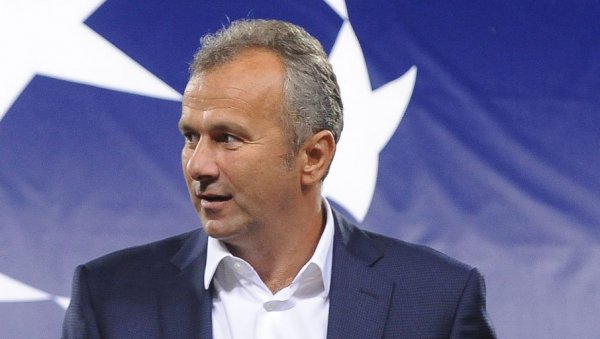 ЕТО, ЗВЕЗДА ЈЕ ТЕК САД ДОБИЛА... Савићевић сурово искрен о учешћу црвено-белих у Лиги шампиона ЕТО, ЗВЕЗДА ЈЕ ТЕК САД ДОБИЛА... Савићевић сурово искрен о учешћу црвено-белих у Лиги шампиона