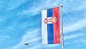ЗАСТАВА СРБИЈЕ ПОЗДРАВЉА ВОЗАЧЕ: У близини Панчевачког моста постављен високи јарбол ЗАСТАВА СРБИЈЕ ПОЗДРАВЉА ВОЗАЧЕ: У близини Панчевачког моста постављен високи јарбол